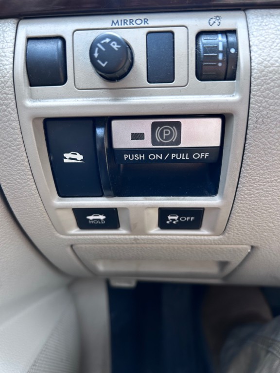 2013 Subaru Legacy Image 19