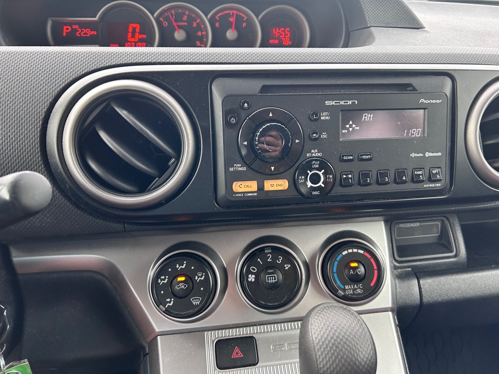 2012 Scion xB Image 16