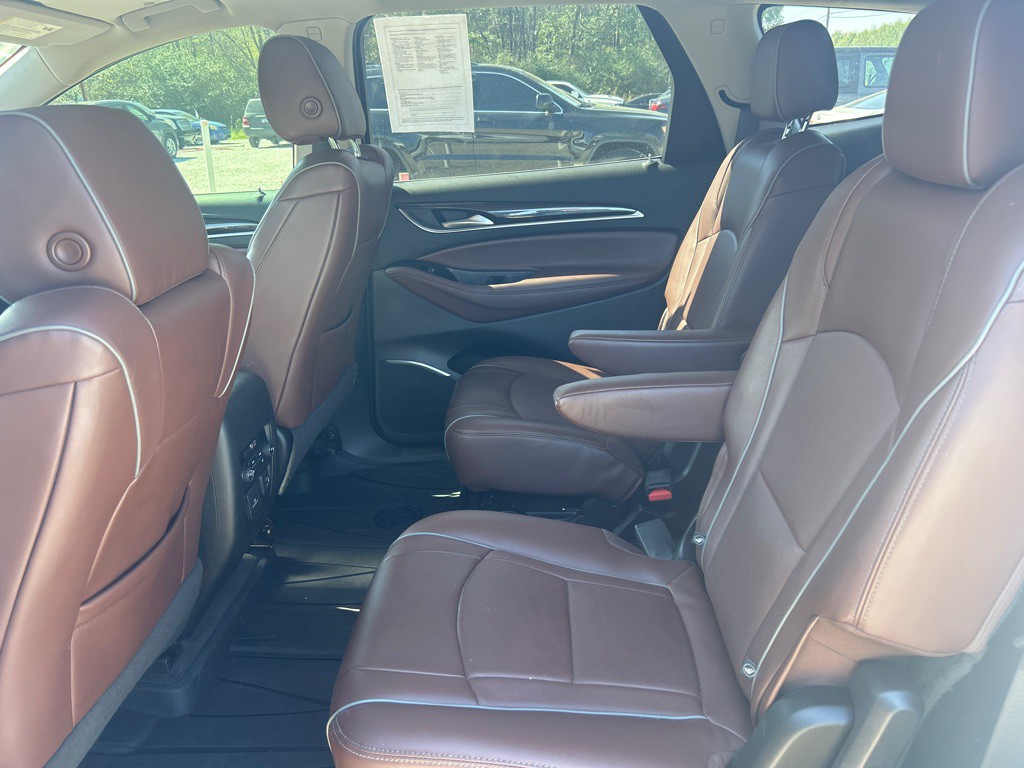 2020 Buick Enclave Image 18