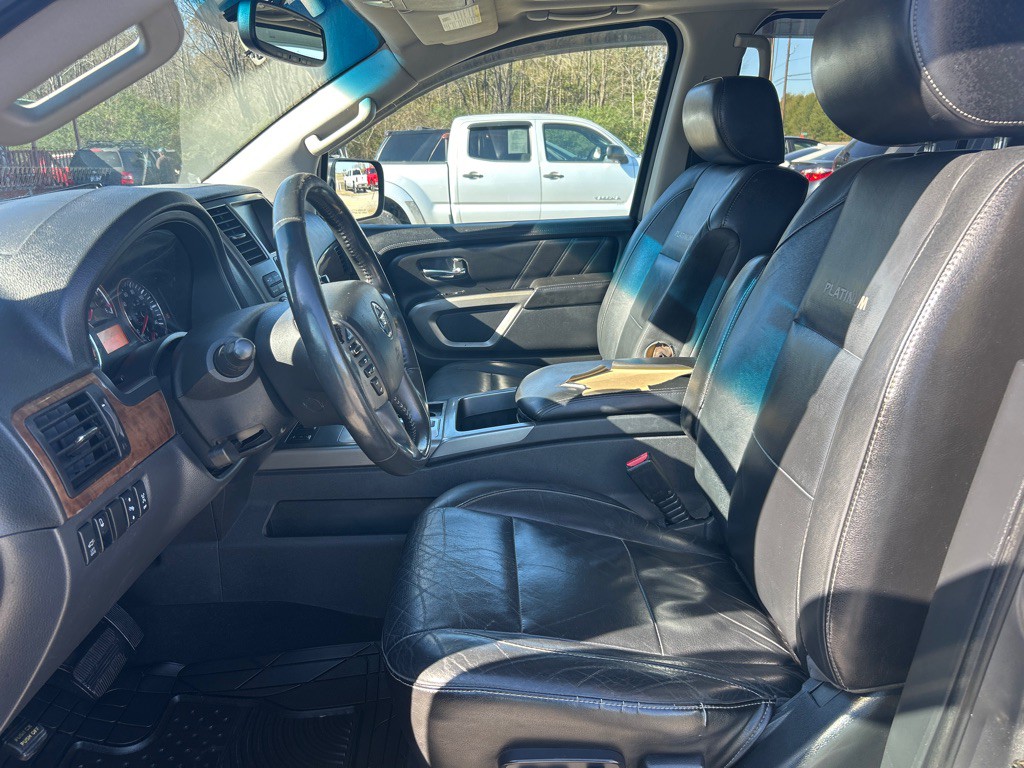2015 Nissan Armada Image 8