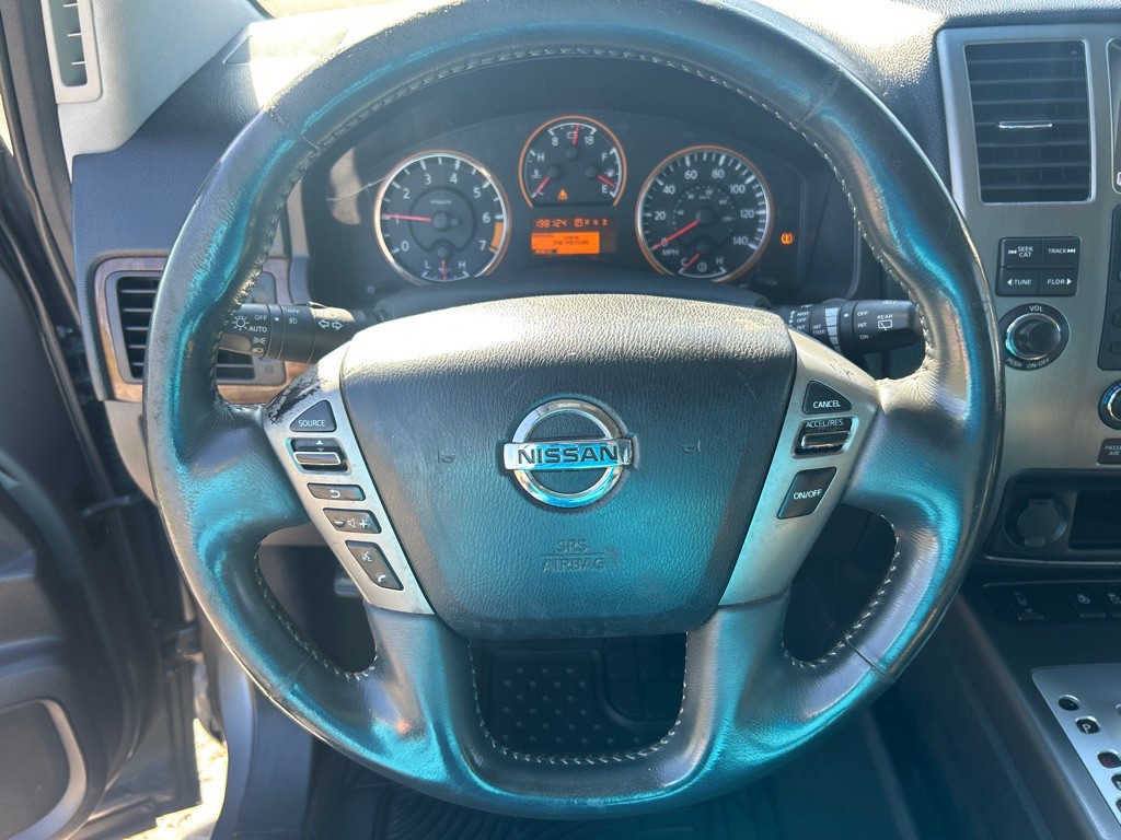 2015 Nissan Armada Image 9