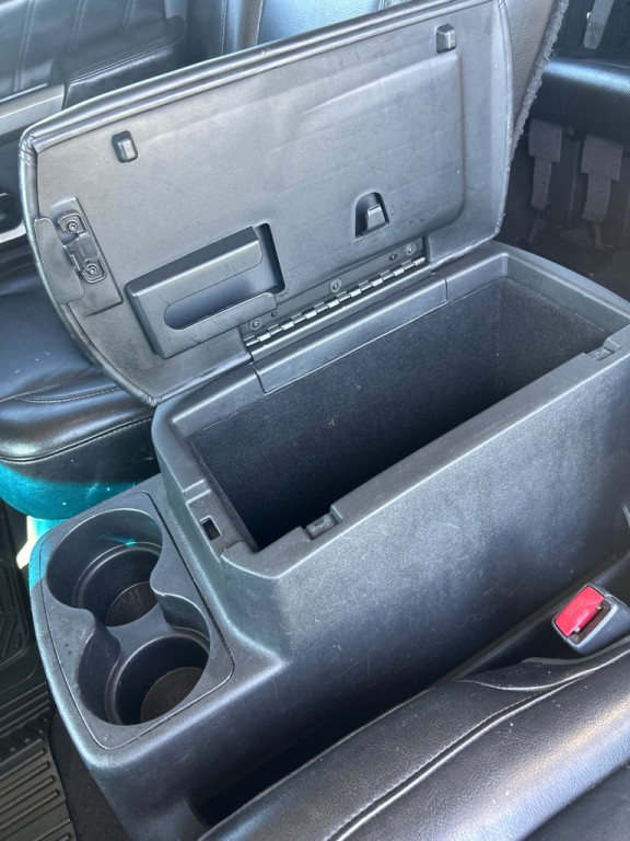 2015 Nissan Armada Image 21