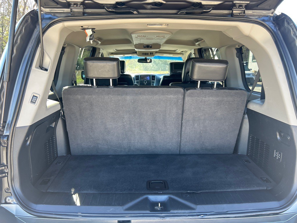 2015 Nissan Armada Image 24