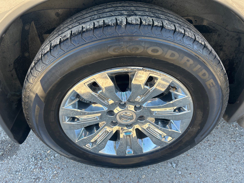 2015 Nissan Armada Image 29