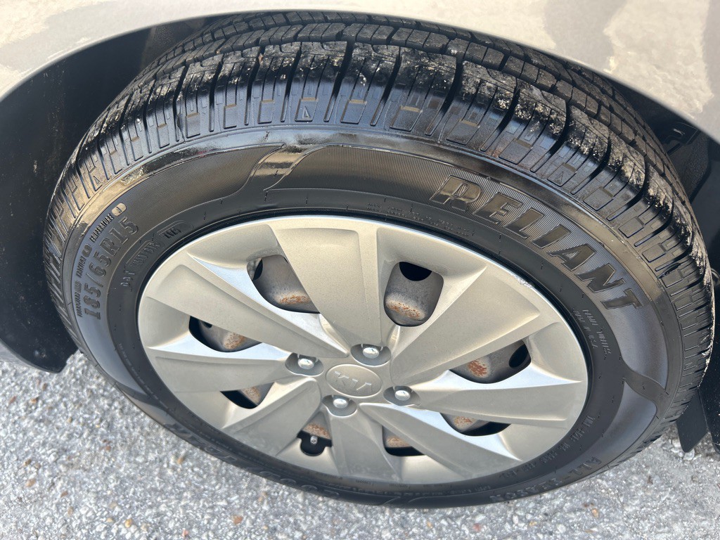 2020 Kia Rio Image 21