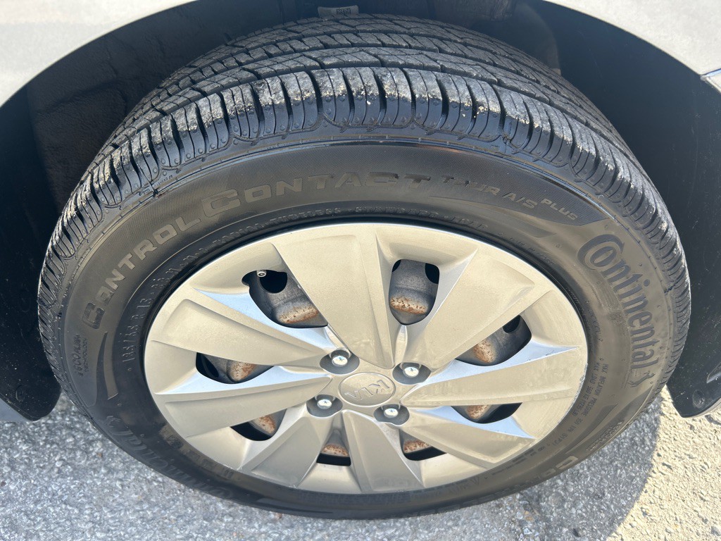 2020 Kia Rio Image 22