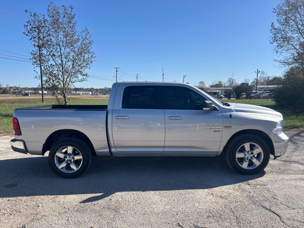 2019 RAM 1500 Image 6