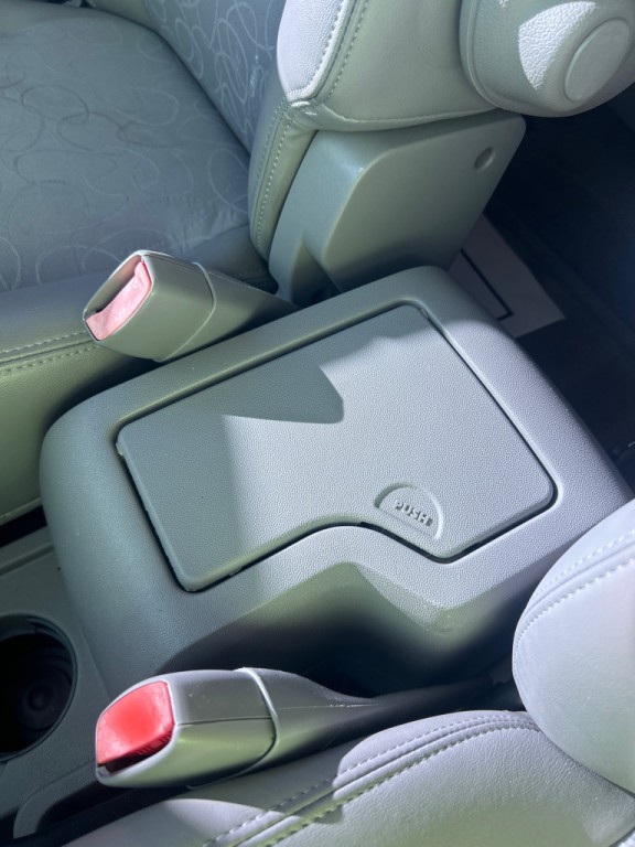 2005 Saturn Vue Image 14