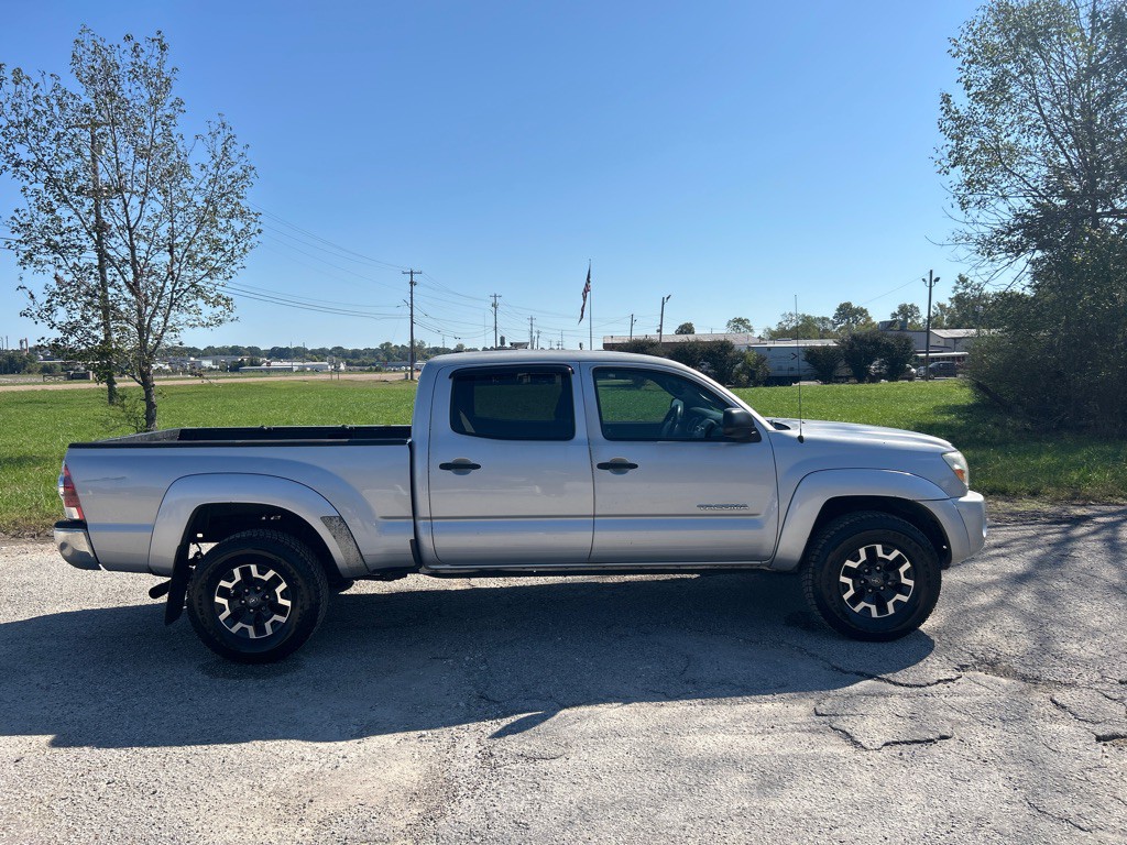 2011 Toyota Tacoma Image 6