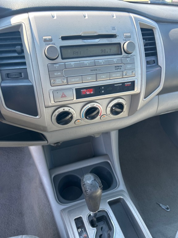 2011 Toyota Tacoma Image 11