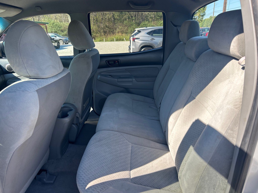 2011 Toyota Tacoma Image 15