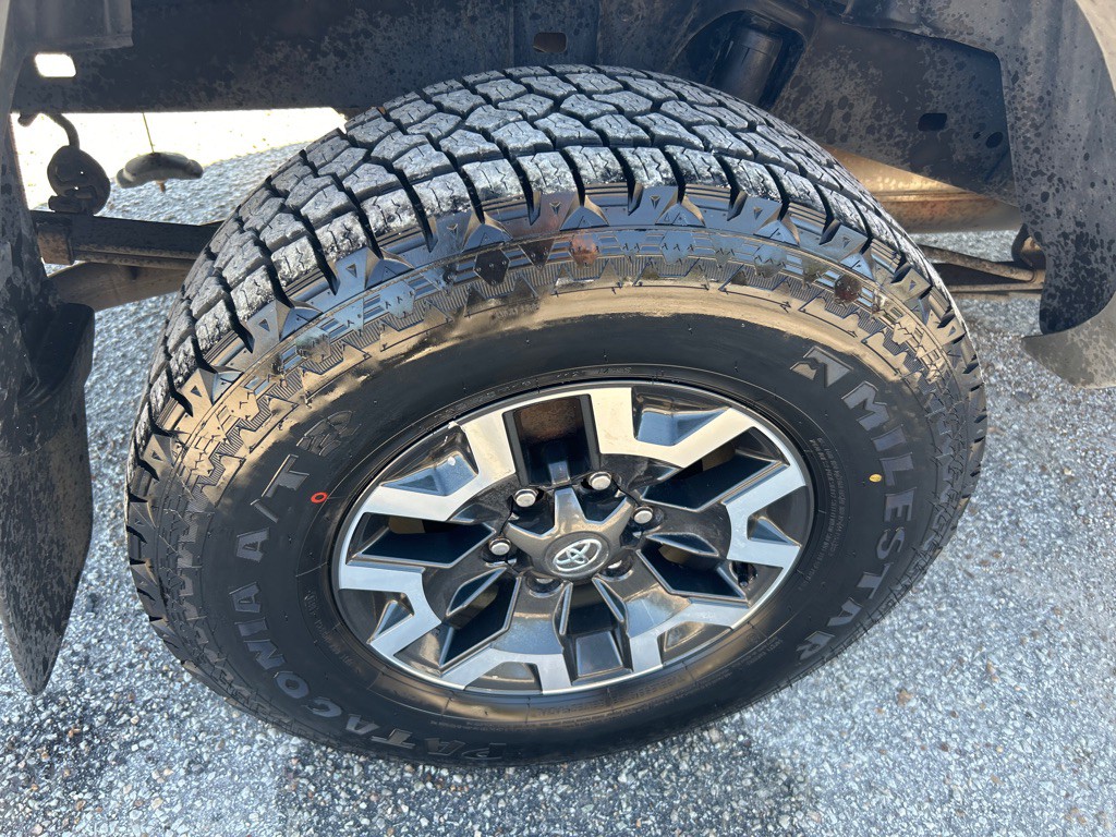 2011 Toyota Tacoma Image 19