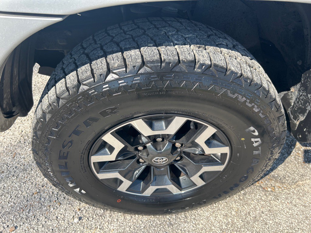 2011 Toyota Tacoma Image 21