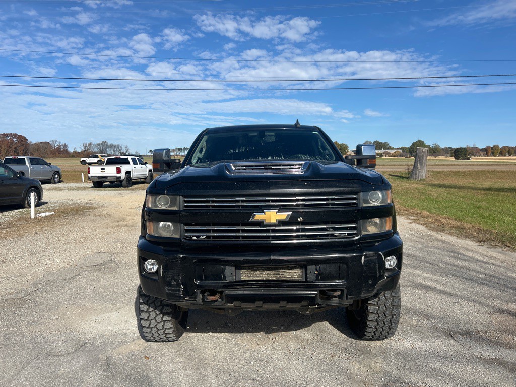 2018 Chevrolet Silverado 1500 Image 2