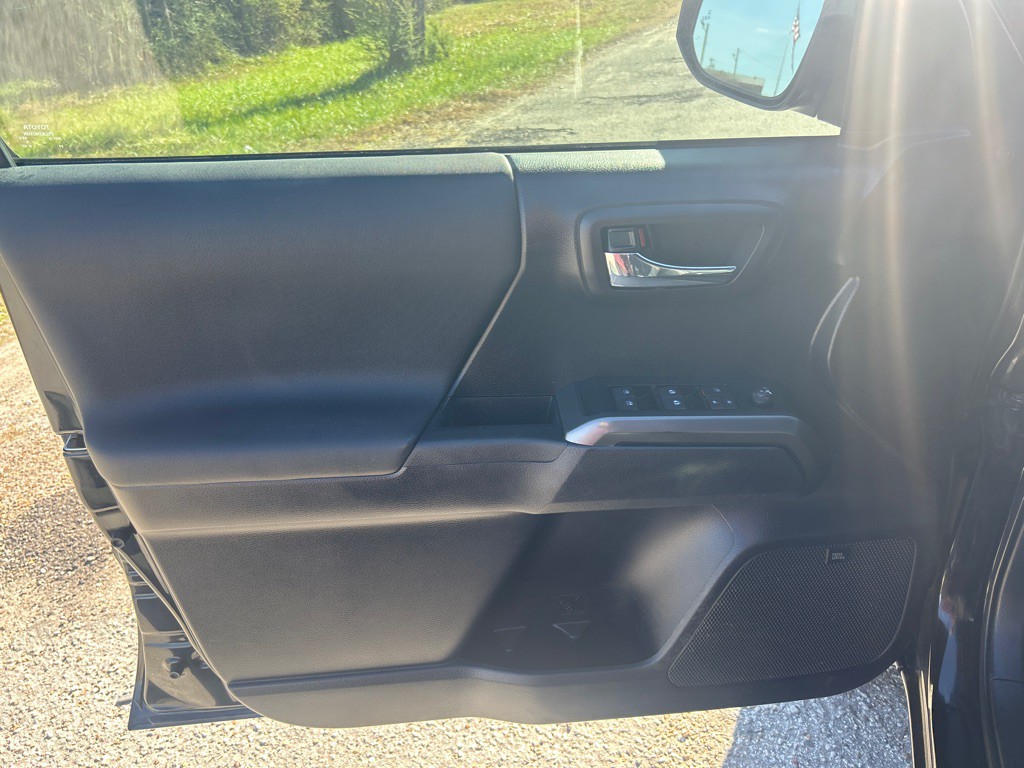 2020 Toyota Tacoma Image 7