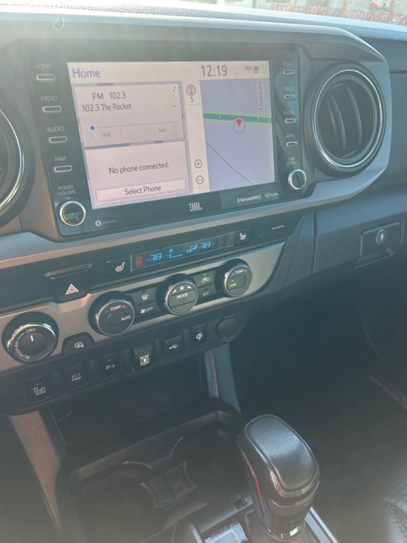 2020 Toyota Tacoma Image 11