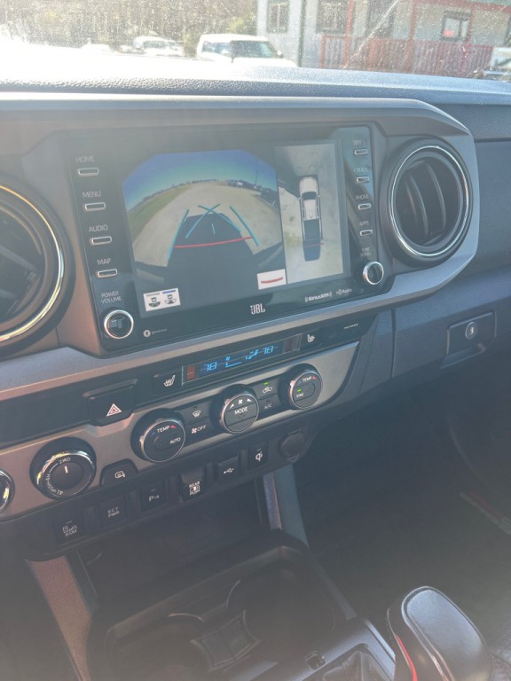 2020 Toyota Tacoma Image 12