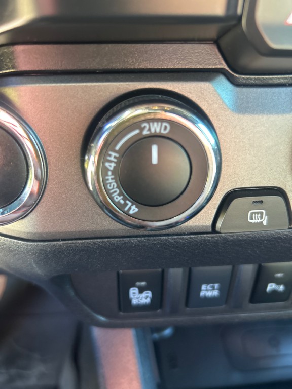 2020 Toyota Tacoma Image 13