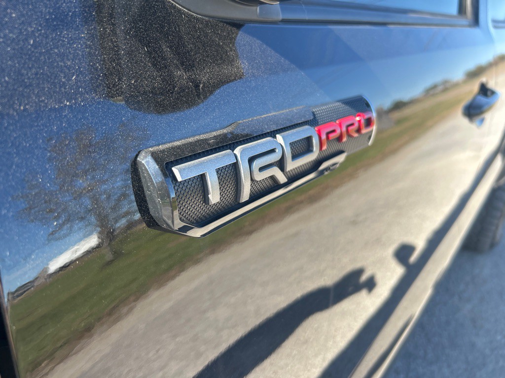 2020 Toyota Tacoma Image 32