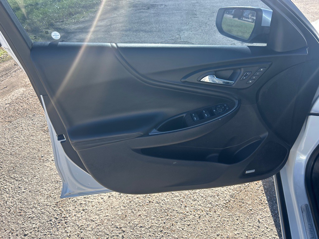 2016 Chevrolet Malibu Image 7