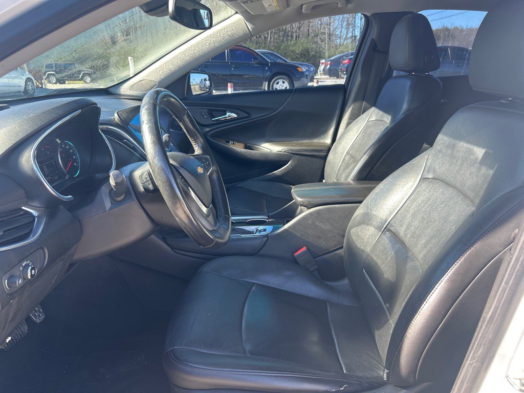 2016 Chevrolet Malibu Image 8