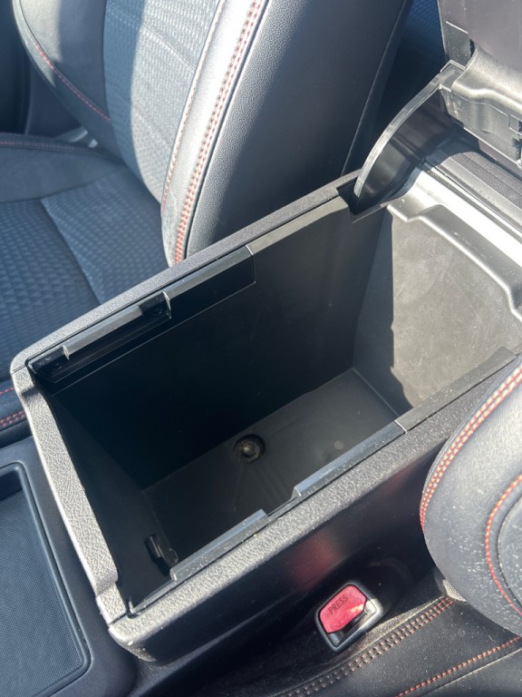 2015 Toyota Camry Image 15