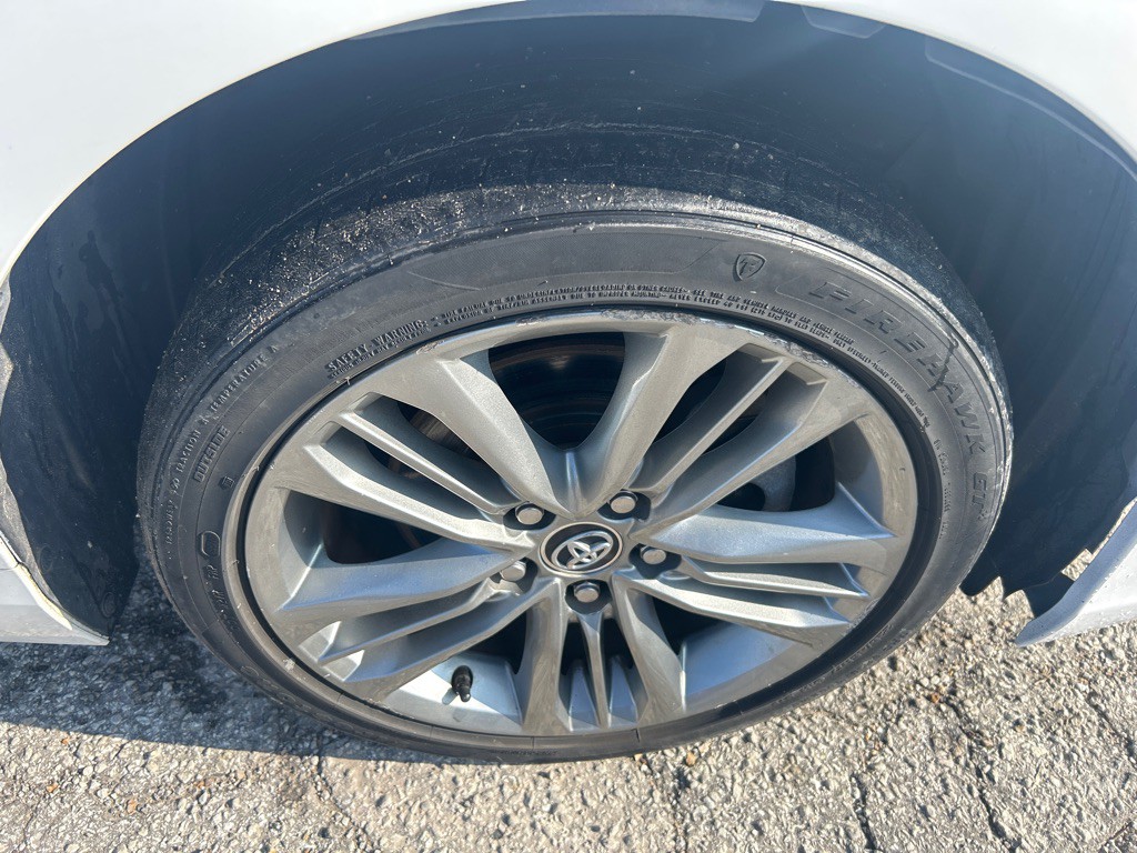 2015 Toyota Camry Image 22