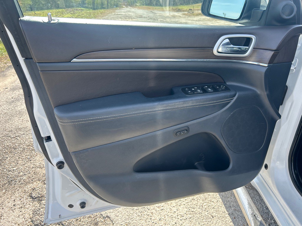 2015 Jeep Grand Cherokee Image 7