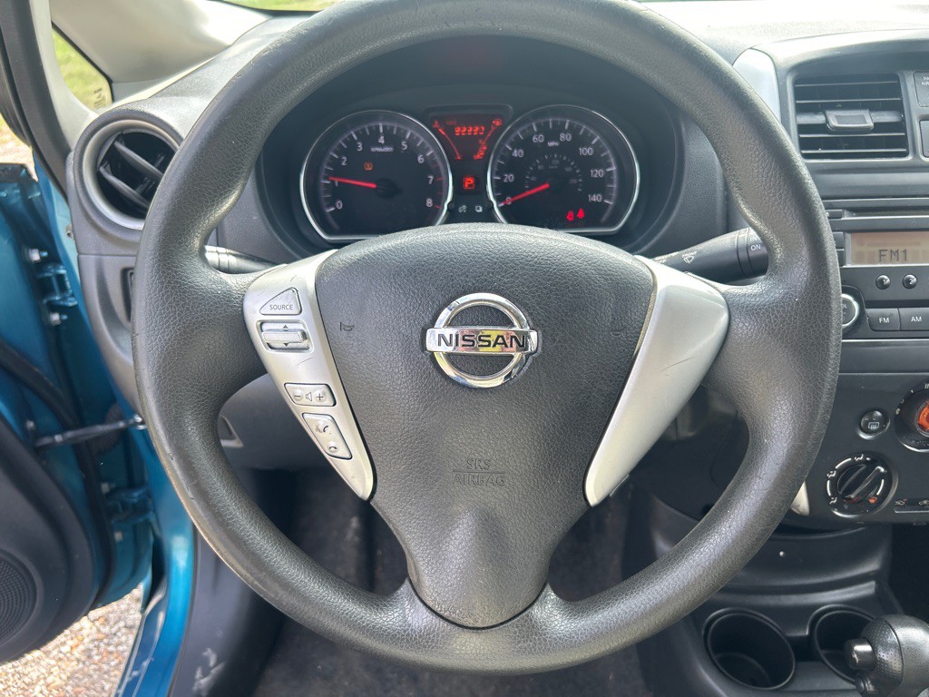 2016 Nissan Versa Image 8