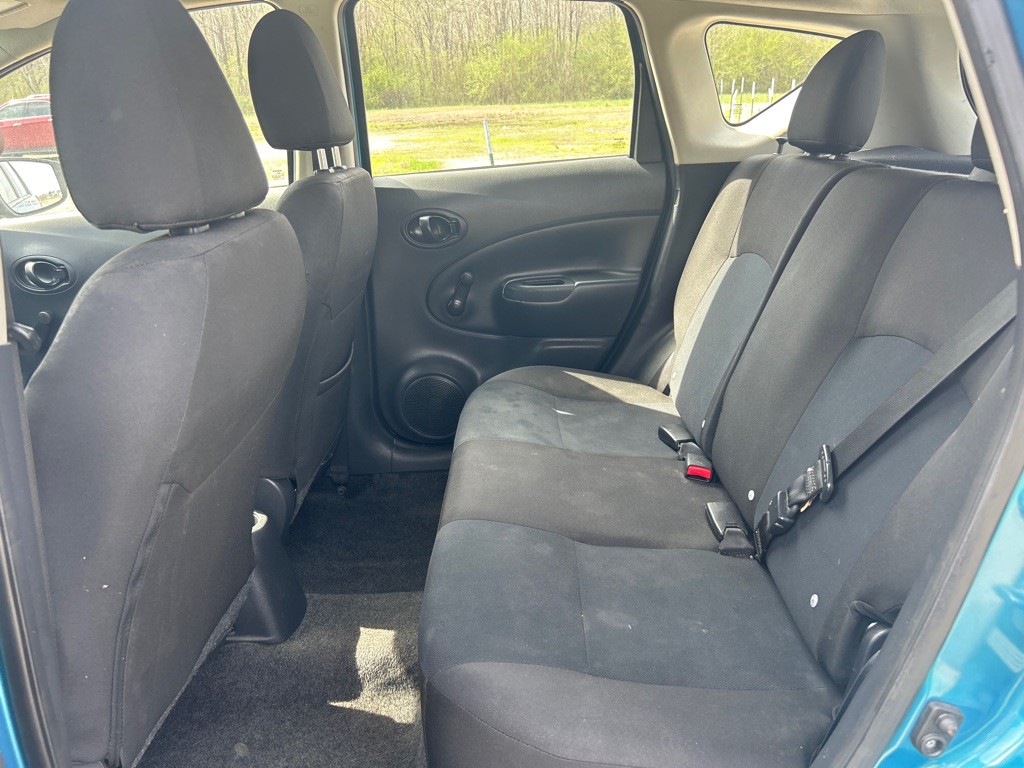 2016 Nissan Versa Image 13