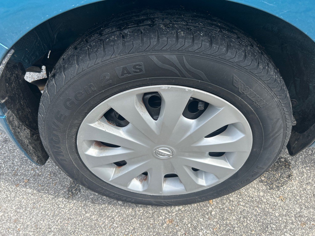 2016 Nissan Versa Image 17