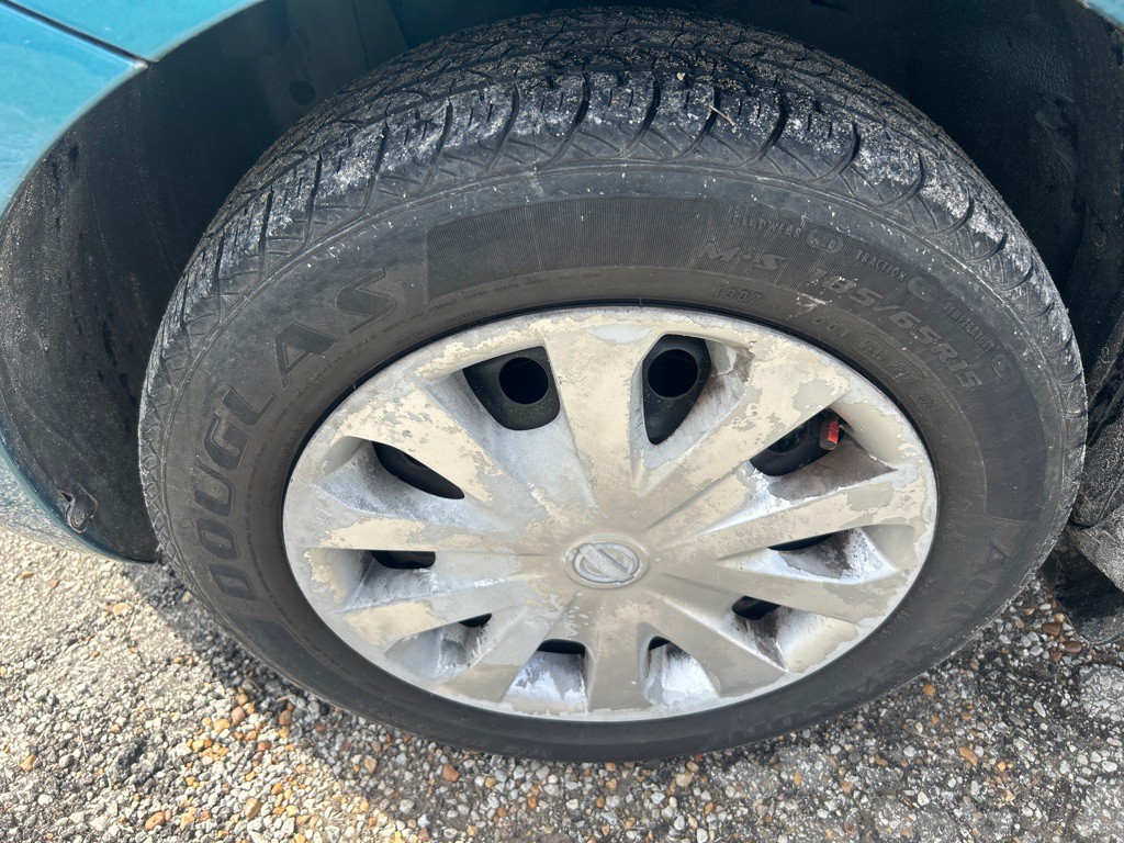 2016 Nissan Versa Image 19