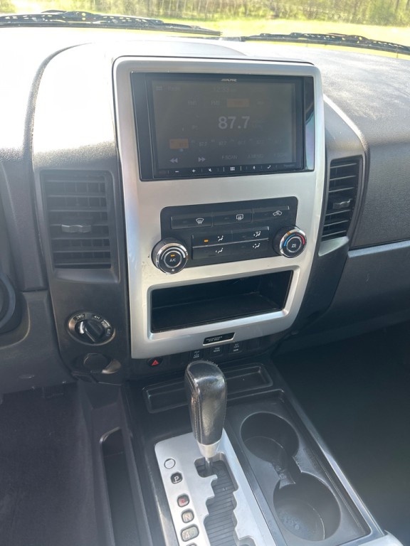 2015 Nissan Titan Image 11