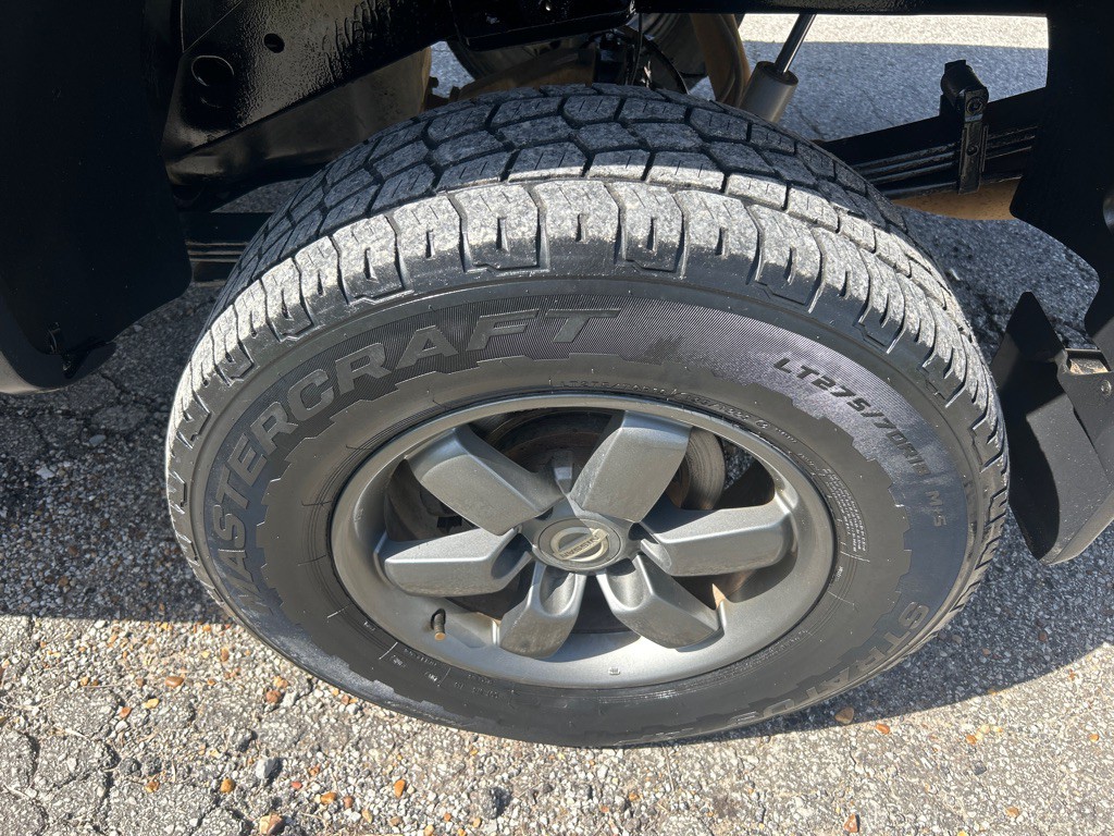 2015 Nissan Titan Image 30