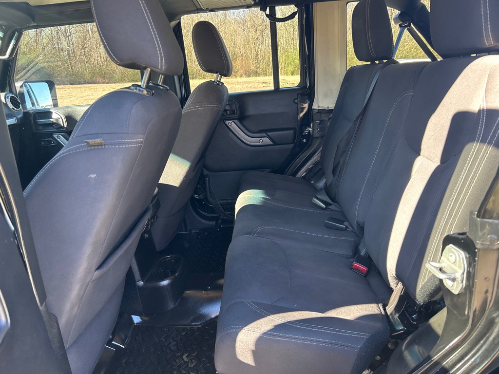 2018 Jeep Wrangler Image 16