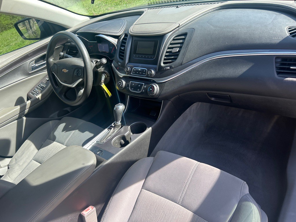 2015 Chevrolet Impala Image 21