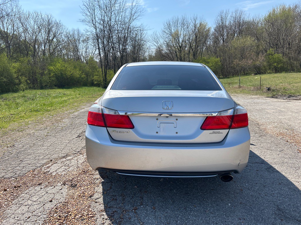 2013 Honda Accord Image 4