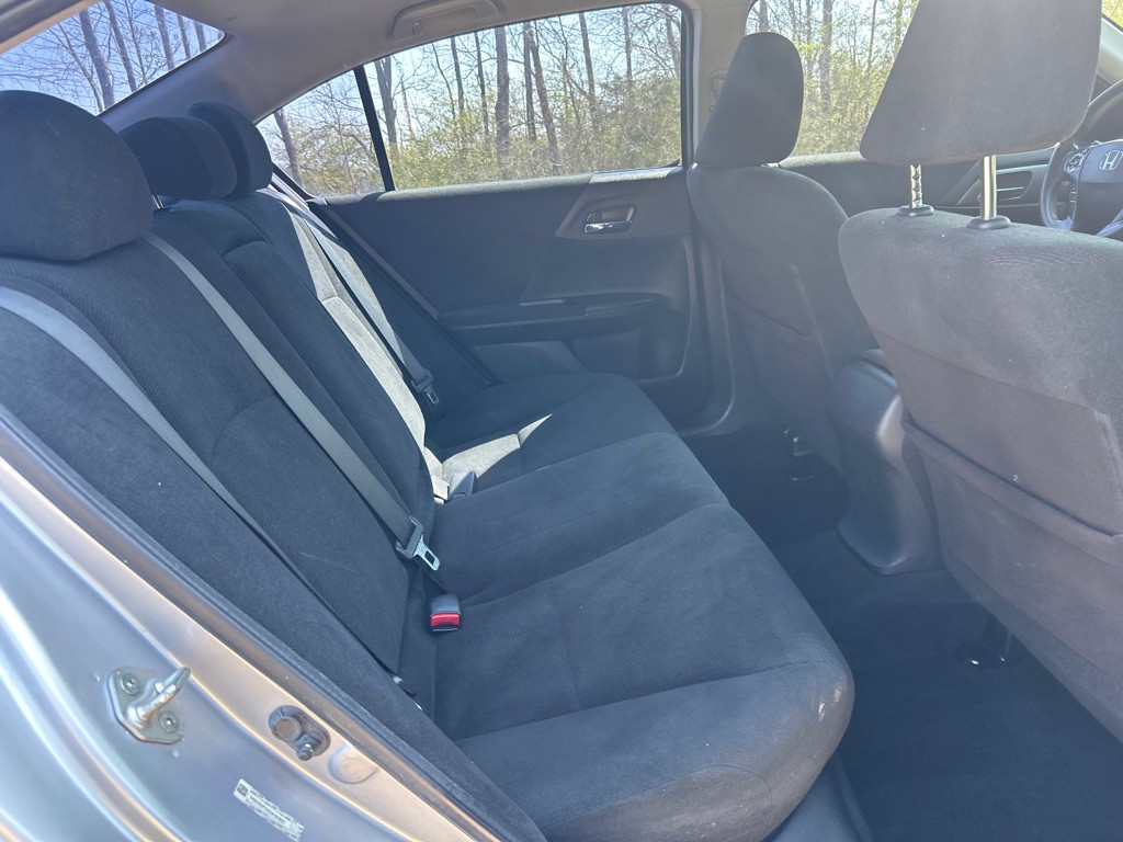 2013 Honda Accord Image 17