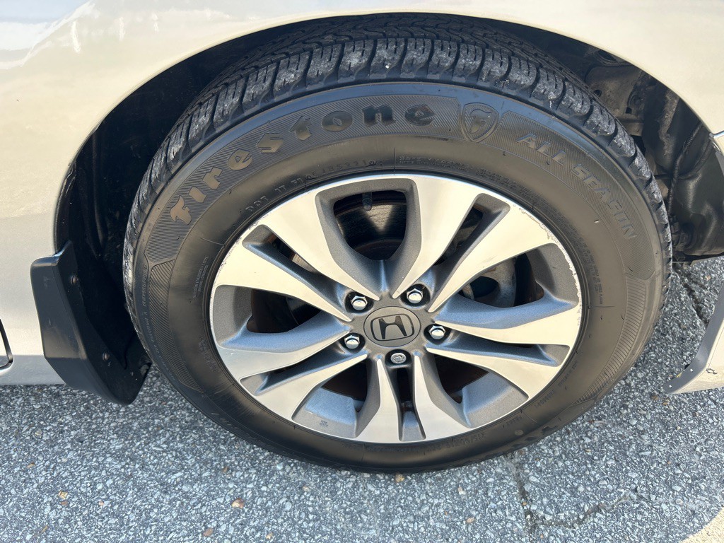 2013 Honda Accord Image 21