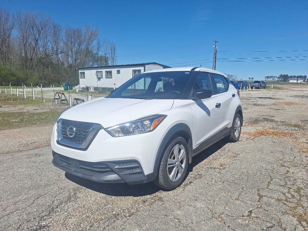 2020 Nissan Kicks Image 2