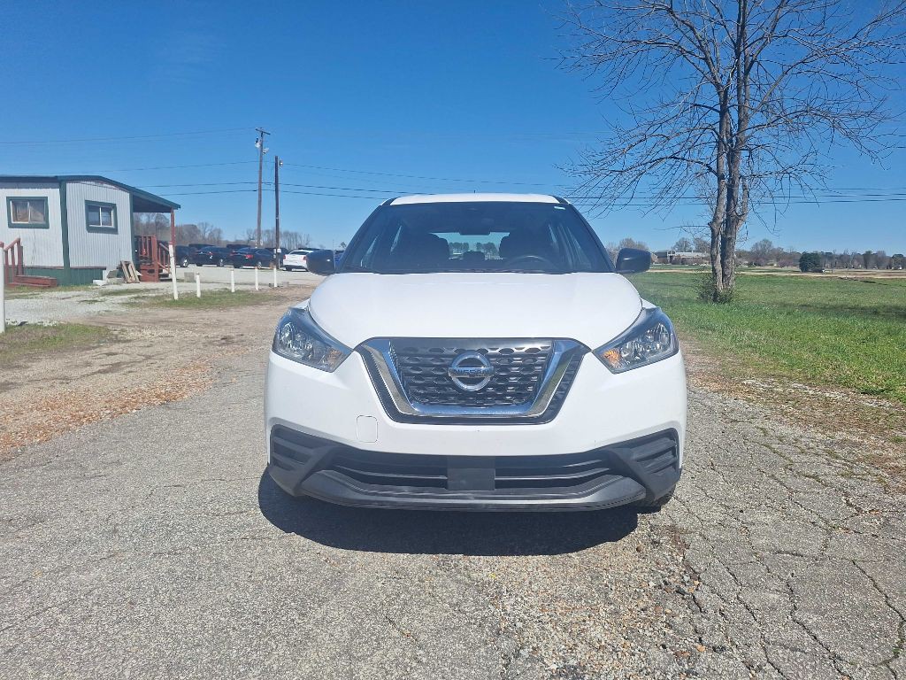 2020 Nissan Kicks Image 3