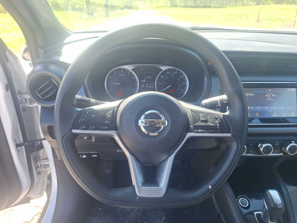 2020 Nissan Kicks Image 9