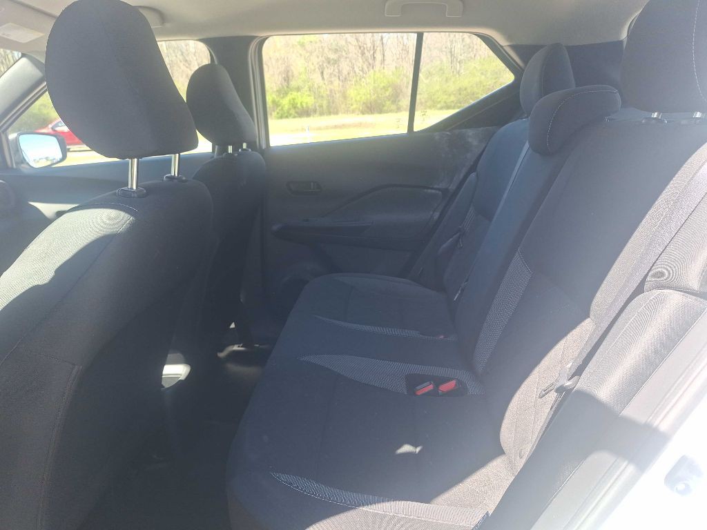 2020 Nissan Kicks Image 15