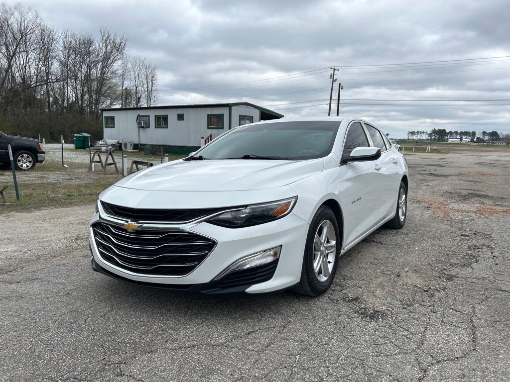 2021 Chevrolet Malibu Image 3