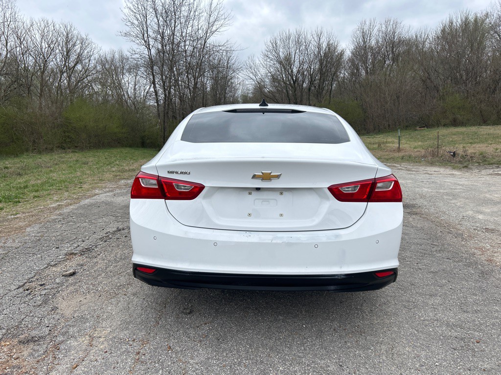 2021 Chevrolet Malibu Image 4