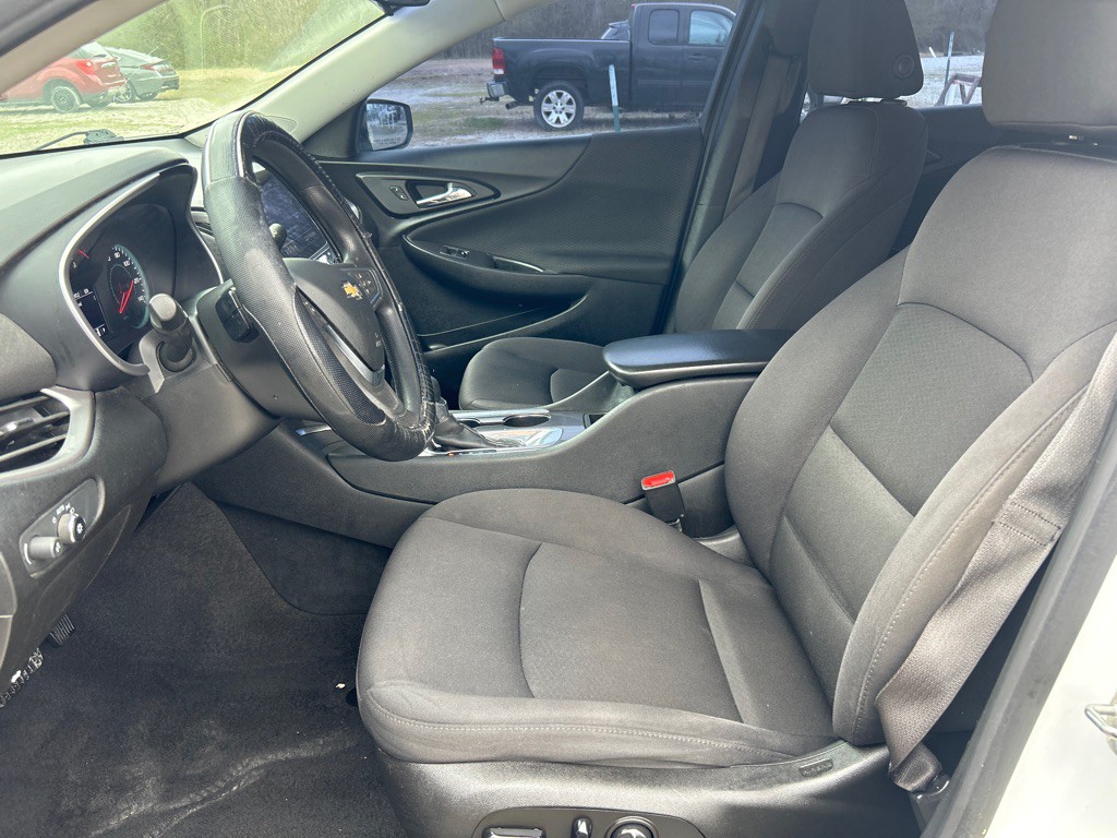 2021 Chevrolet Malibu Image 8