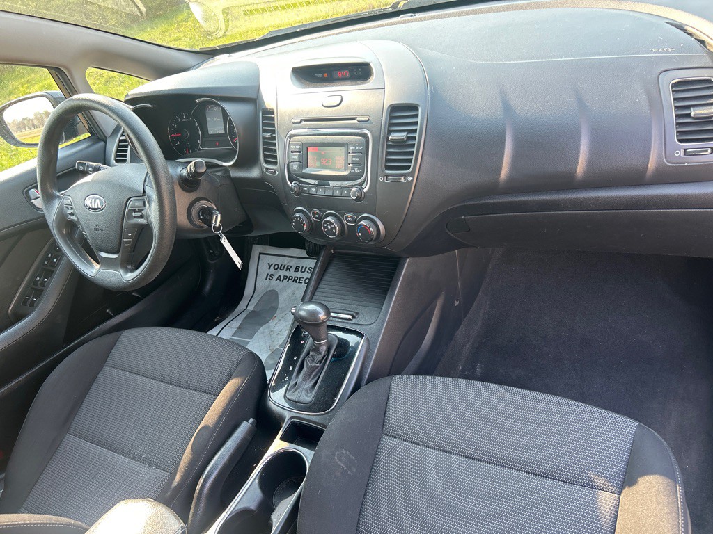 2017 Kia Forte Image 19