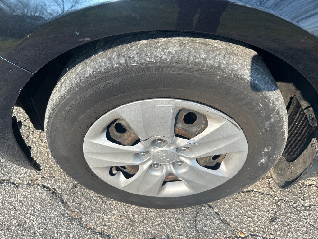 2017 Kia Forte Image 22