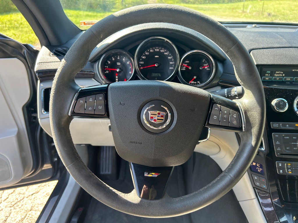 2011 Cadillac CTS Image 9