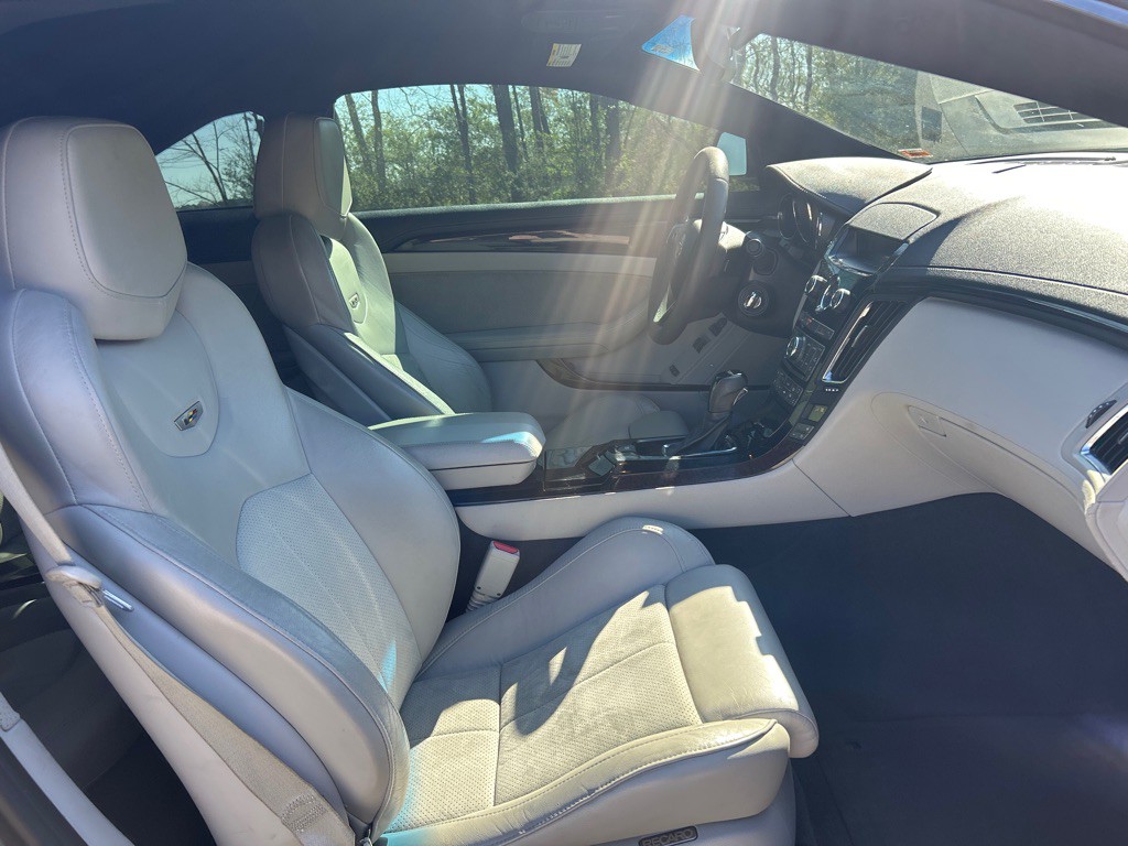 2011 Cadillac CTS Image 19